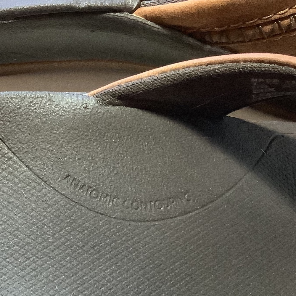 Reef Brown and Black Leather Flip Flop Sandals - Picture 3 of 8
